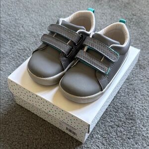 Ten Little everyday originals gray 8